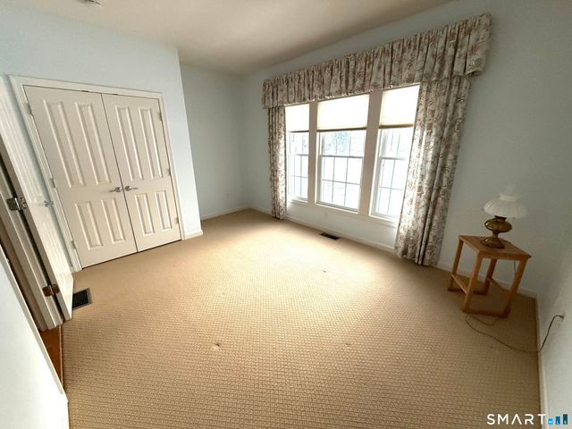 117 Country Club Drive 117, Oxford, CT 06478