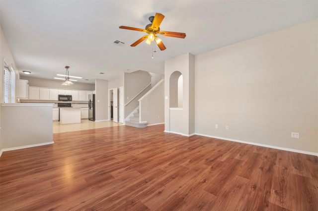 525 Paso Fino TRL, Cedar Park, TX 78613