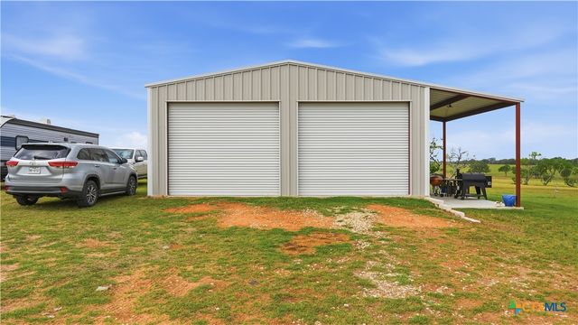 435 Fm-539, Floresville, TX 78114