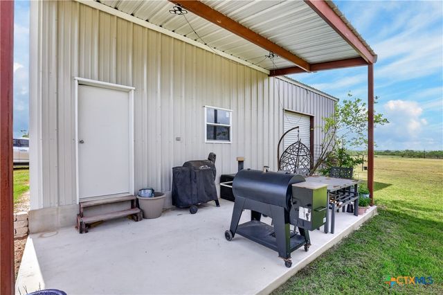 435 Fm-539, Floresville, TX 78114