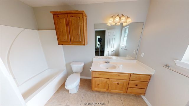 2301 Cornell Drive, College Station, TX 77840