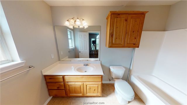 2301 Cornell Drive, College Station, TX 77840