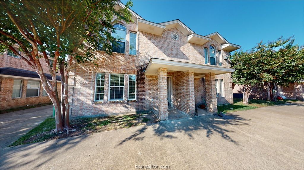2301 Cornell Drive, College Station, TX 77840