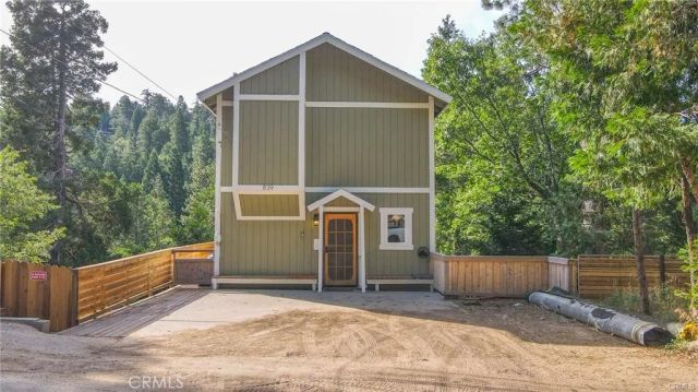839 Virginia Court, Lake Arrowhead, CA 92352
