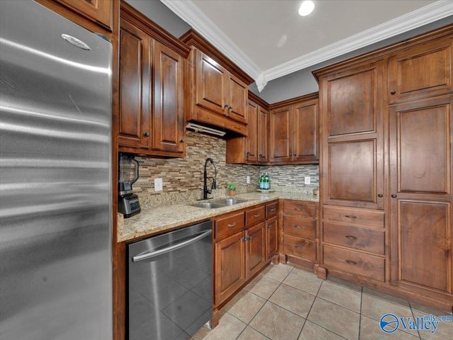 27712 Taylor Lynn Circle, Elkmont, AL 35620