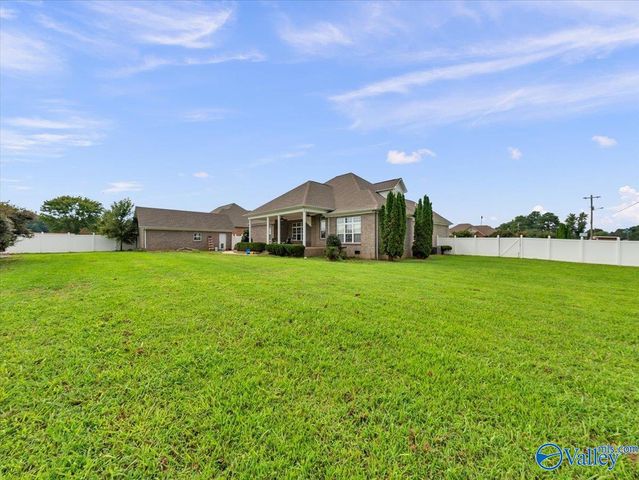 27712 Taylor Lynn Circle, Elkmont, AL 35620