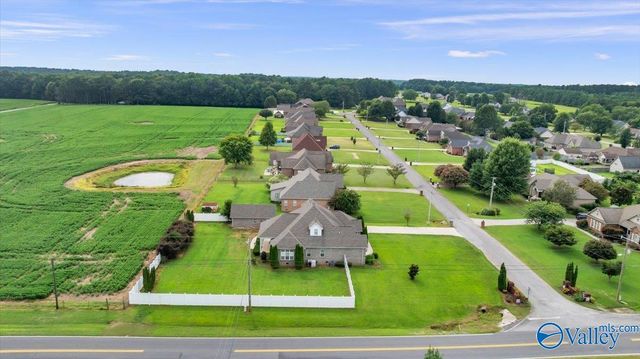 27712 Taylor Lynn Circle, Elkmont, AL 35620