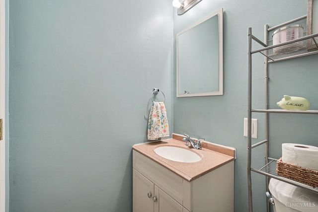 1400 Wade Road, Miami Twp, OH 45150