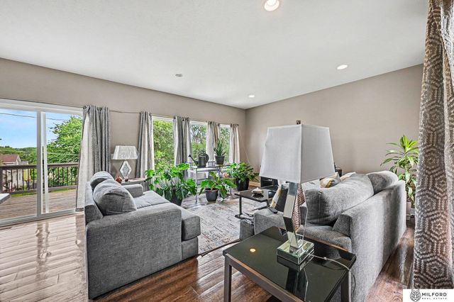 3338 Harrison Street, Omaha, NE 68147