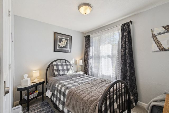 17 Liberty Boulevard, Machesney Park, IL 61115