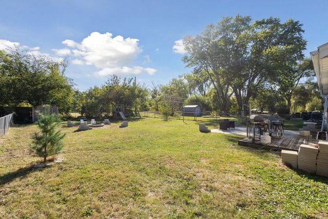 17 Liberty Boulevard, Machesney Park, IL 61115