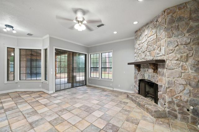 10331 Happy Trail, Conroe, TX 77384