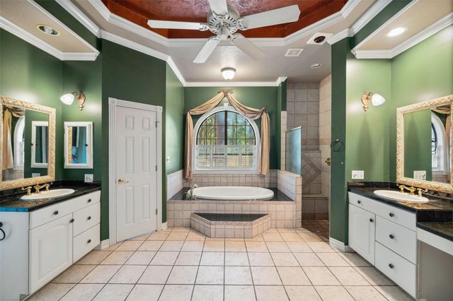 10331 Happy Trail, Conroe, TX 77384