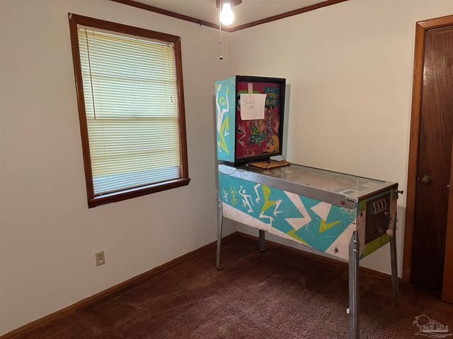 7053 W Fairfield Dr, Pensacola, FL 32506