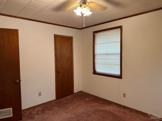 7053 W Fairfield Dr, Pensacola, FL 32506