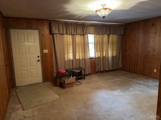 7053 W Fairfield Dr, Pensacola, FL 32506