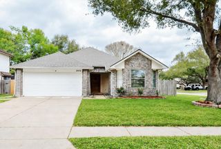 2902 Silent Drive, Sugar Land, TX 77498