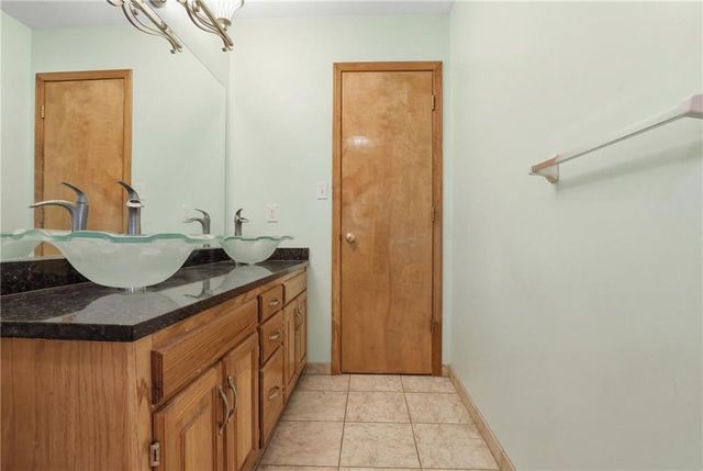 220 SW Seaside Sparrow Street, Lee's Summit, MO 64082