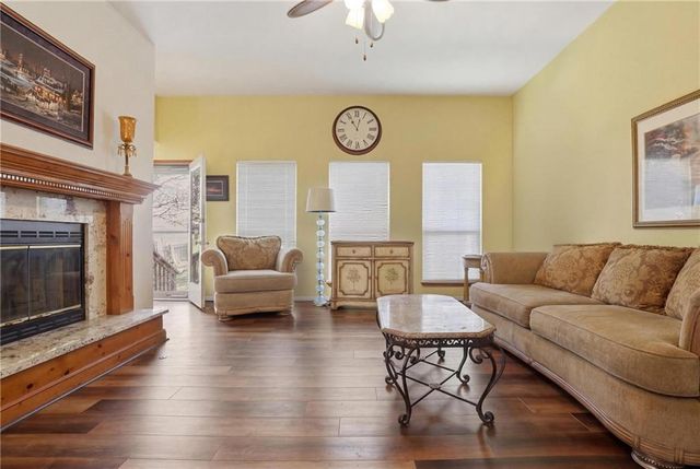 220 SW Seaside Sparrow Street, Lee's Summit, MO 64082