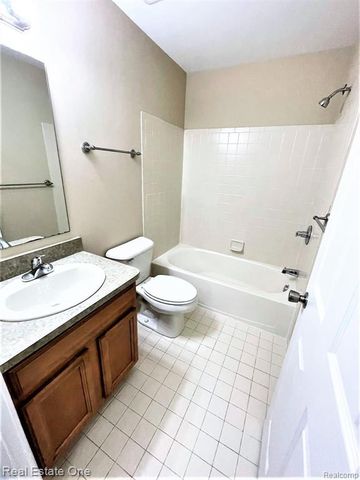 4103 Cameron Circle, Walled Lake, MI 48390