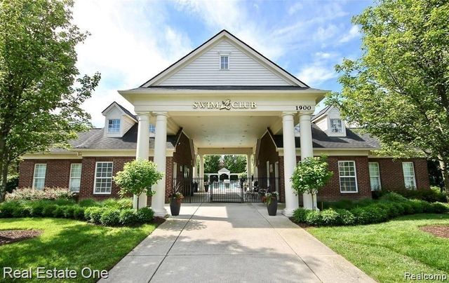 4103 Cameron Circle, Walled Lake, MI 48390