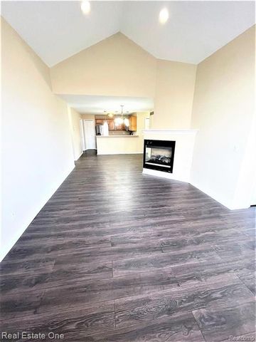 4103 Cameron Circle, Walled Lake, MI 48390