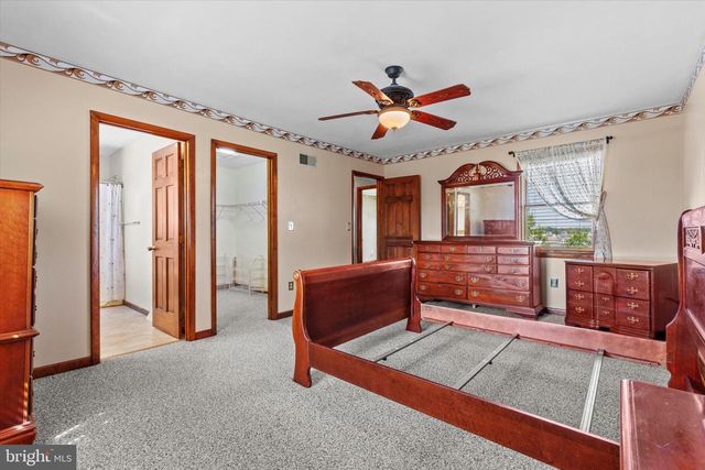510 FAIRVIEW DR, Hanover, PA 17331