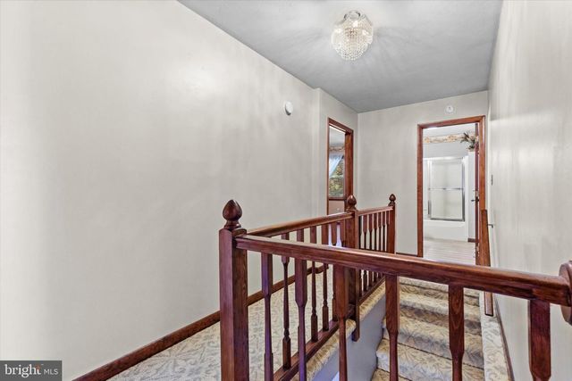 510 FAIRVIEW DR, Hanover, PA 17331