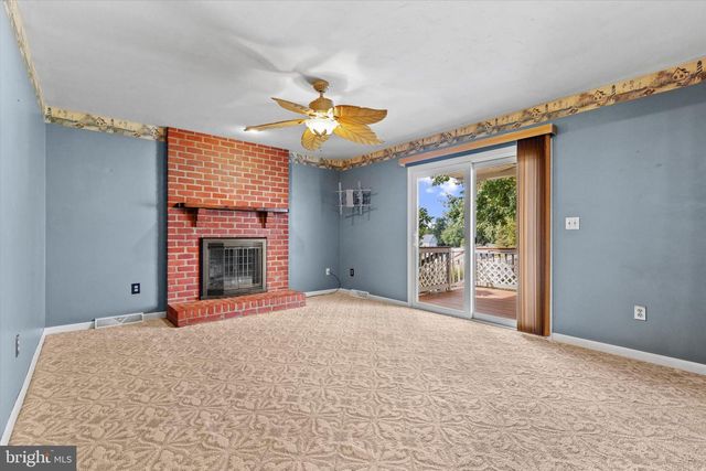 510 FAIRVIEW DR, Hanover, PA 17331