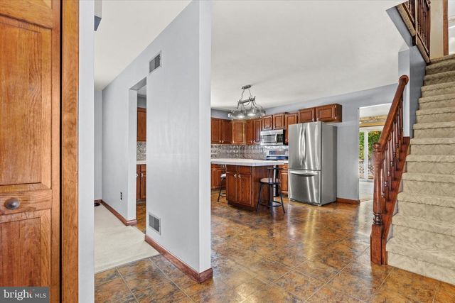510 FAIRVIEW DR, Hanover, PA 17331