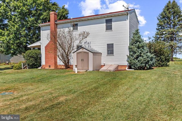 510 FAIRVIEW DR, Hanover, PA 17331