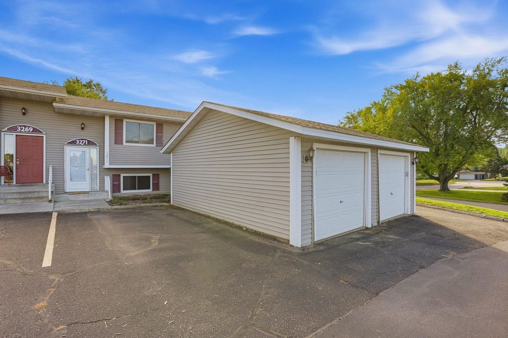 3271 Dodd Lane, Eagan, MN 55121 — photo 2