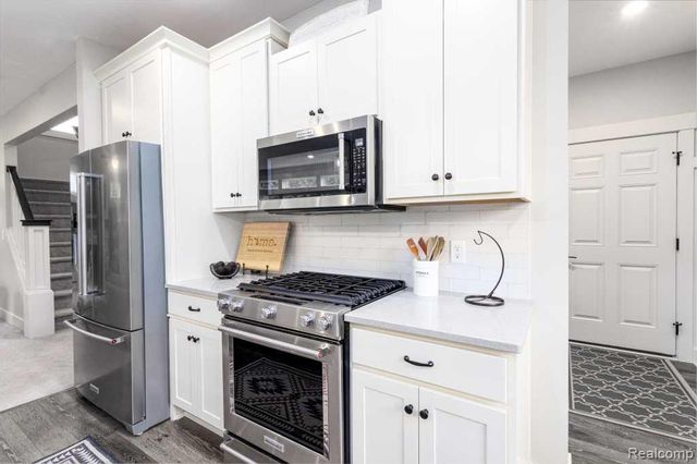 1712 Autumn Valley Drive, Byron Center, MI 49315