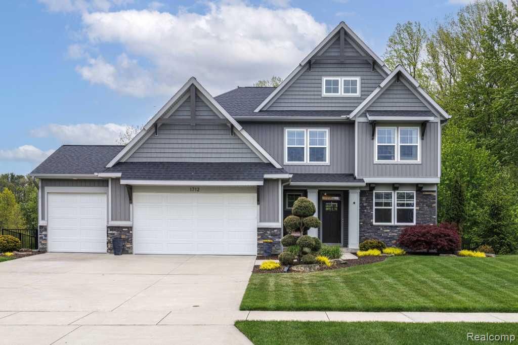 1712 Autumn Valley Drive, Byron Center, MI 49315