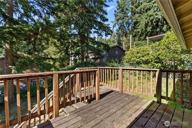 2015 E 57th Street, Tacoma, WA 98404