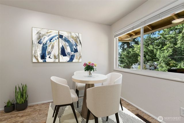 2015 E 57th Street, Tacoma, WA 98404