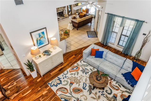 6152 Saint Denis St, Corpus Christi, TX 78414