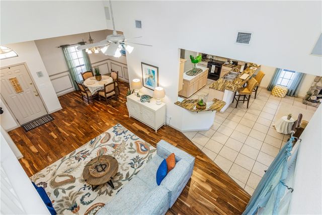 6152 Saint Denis St, Corpus Christi, TX 78414