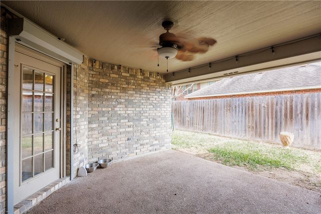 6152 Saint Denis St, Corpus Christi, TX 78414