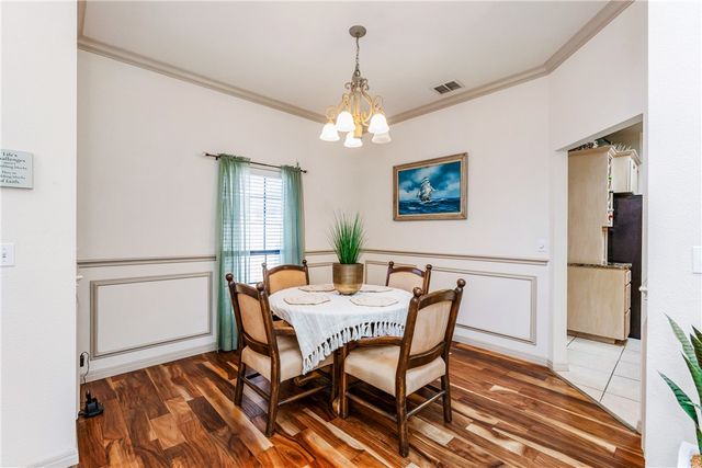 6152 Saint Denis St, Corpus Christi, TX 78414