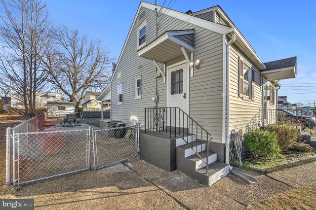 213 UNION AVE, Bellmawr, NJ 08031