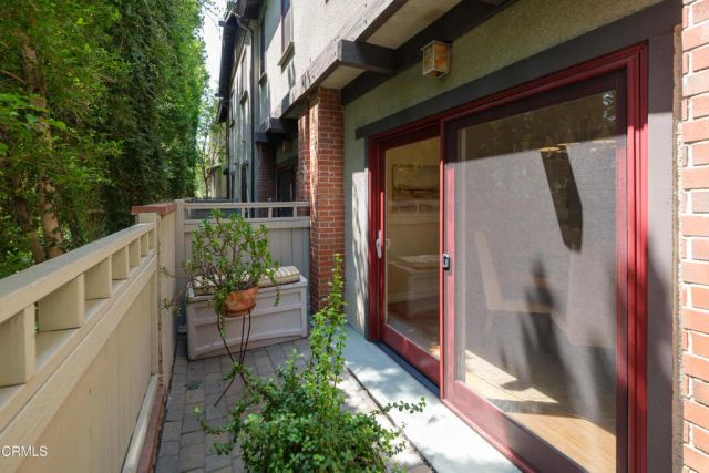 322 Alpine Street 2, Pasadena, CA 91106