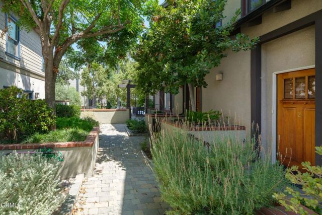 322 Alpine Street 2, Pasadena, CA 91106