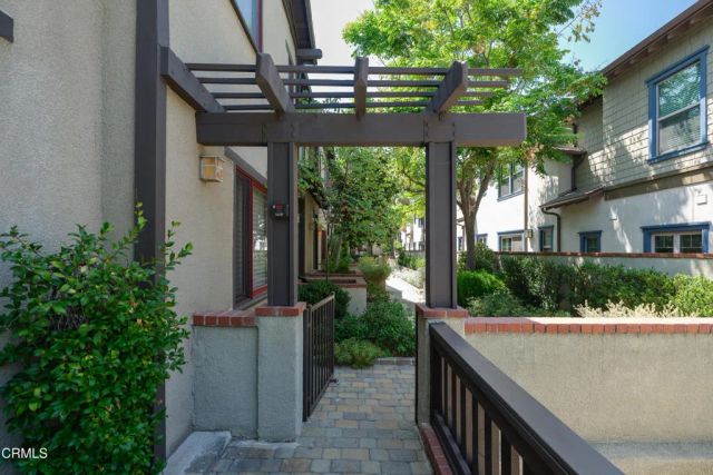 322 Alpine Street 2, Pasadena, CA 91106