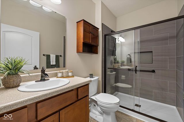 381 Dylan Drive, Avon, IN 46123