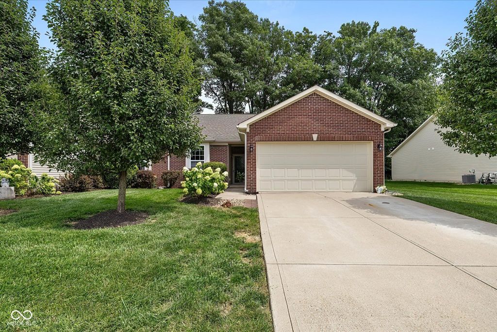 381 Dylan Drive, Avon, IN 46123