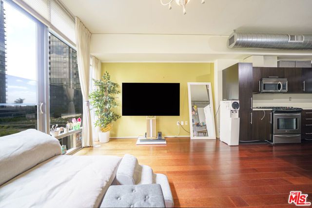 1100 S Hope Street 805, Los Angeles, CA 90015