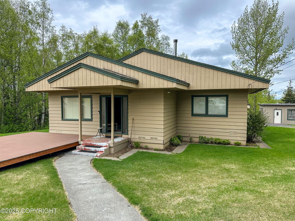 221 Creekside Street, Anchorage, AK 99504