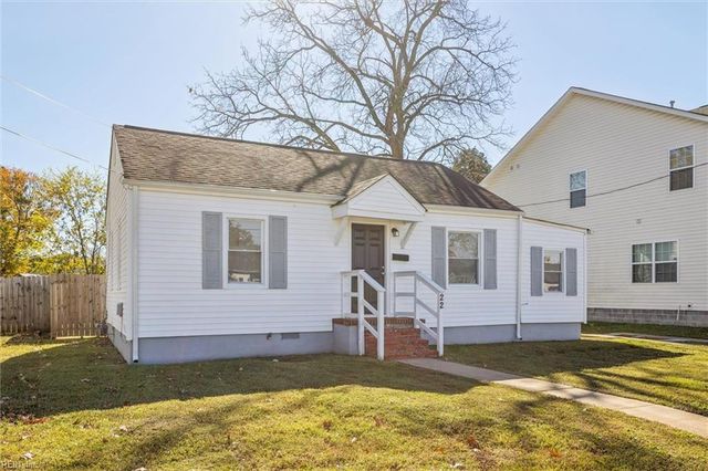 22 Lucas DR, Hampton, VA 23669