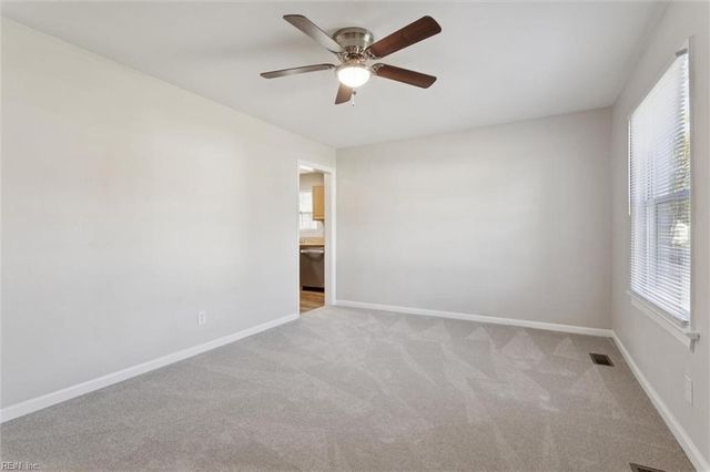 22 Lucas DR, Hampton, VA 23669